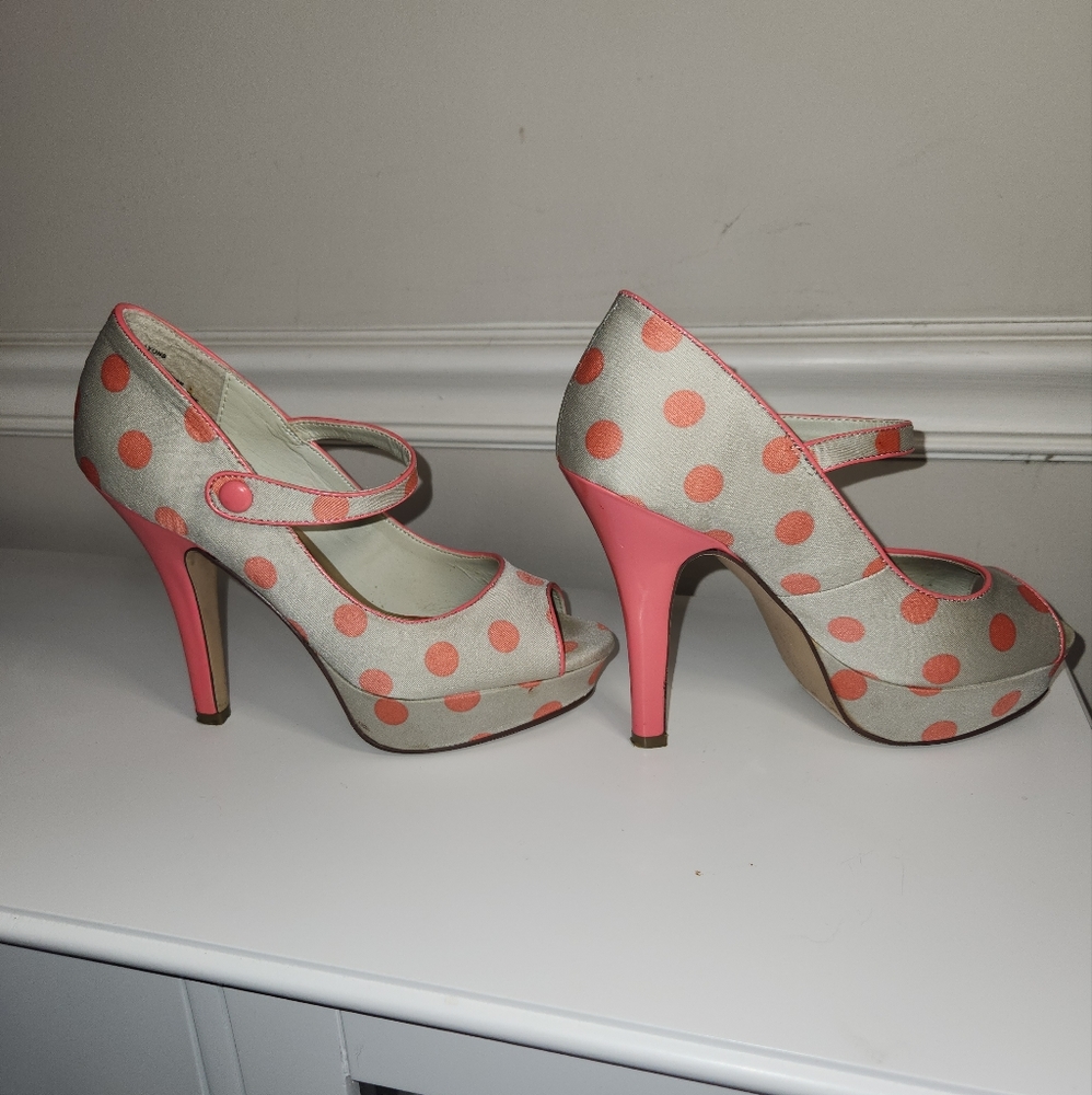 (SOLD) Madden Girl Lyons Coral Multi Heels - Picture 1 of 9